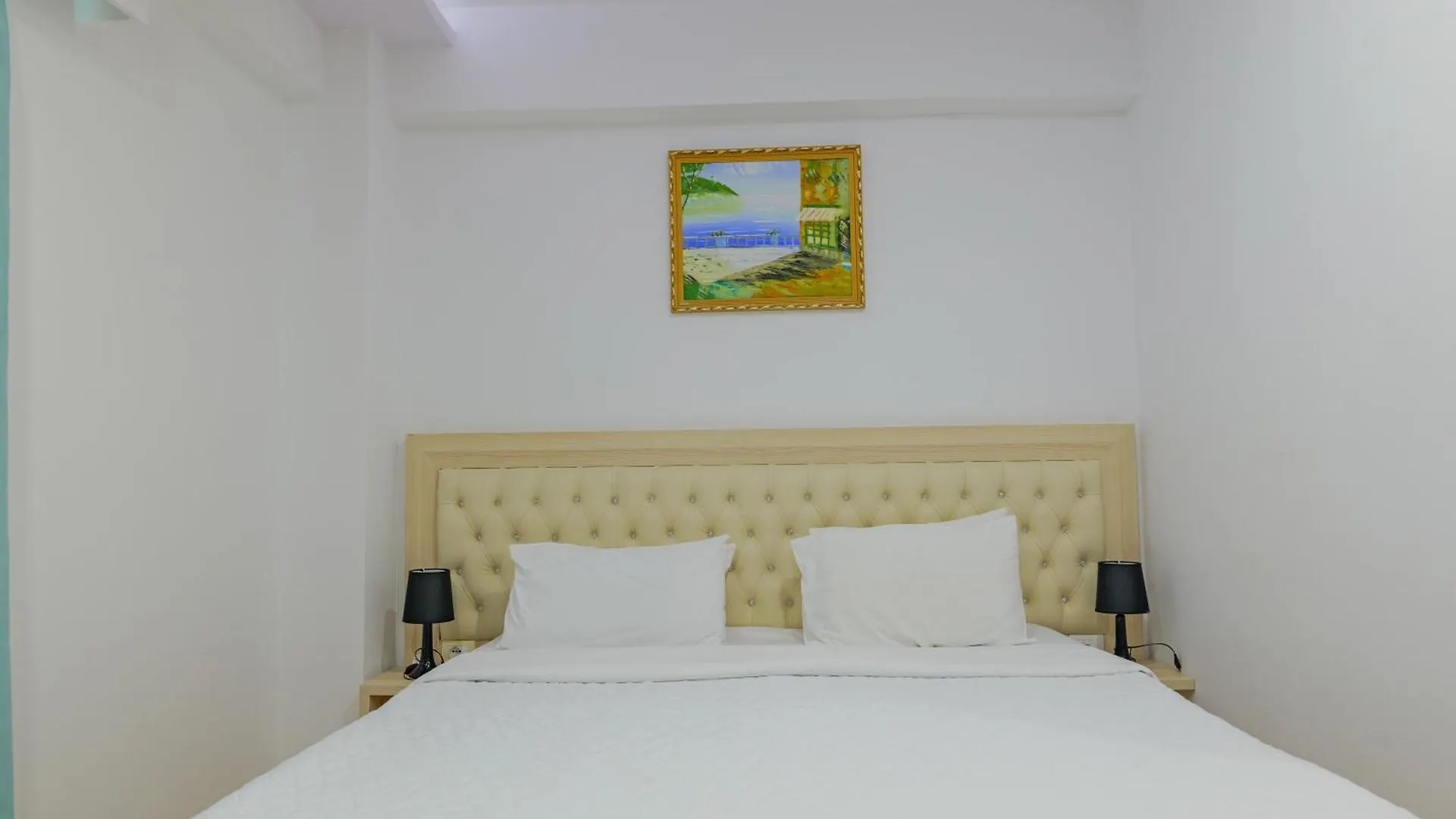 Hotel Iliria Sarande 4*,
