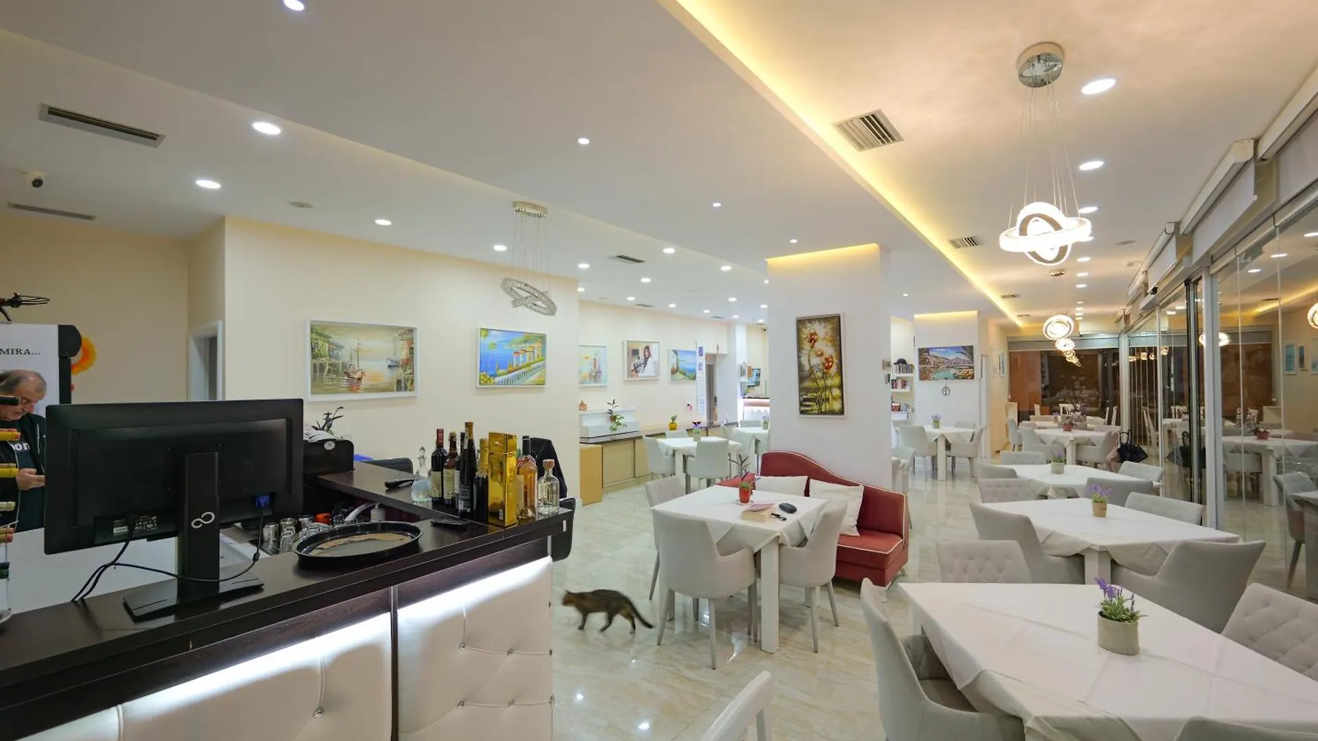 ****  Hotel Iliria Sarande Albania