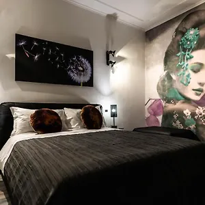 https://trevi-pantheon-design-rooms.it-romehotels.com