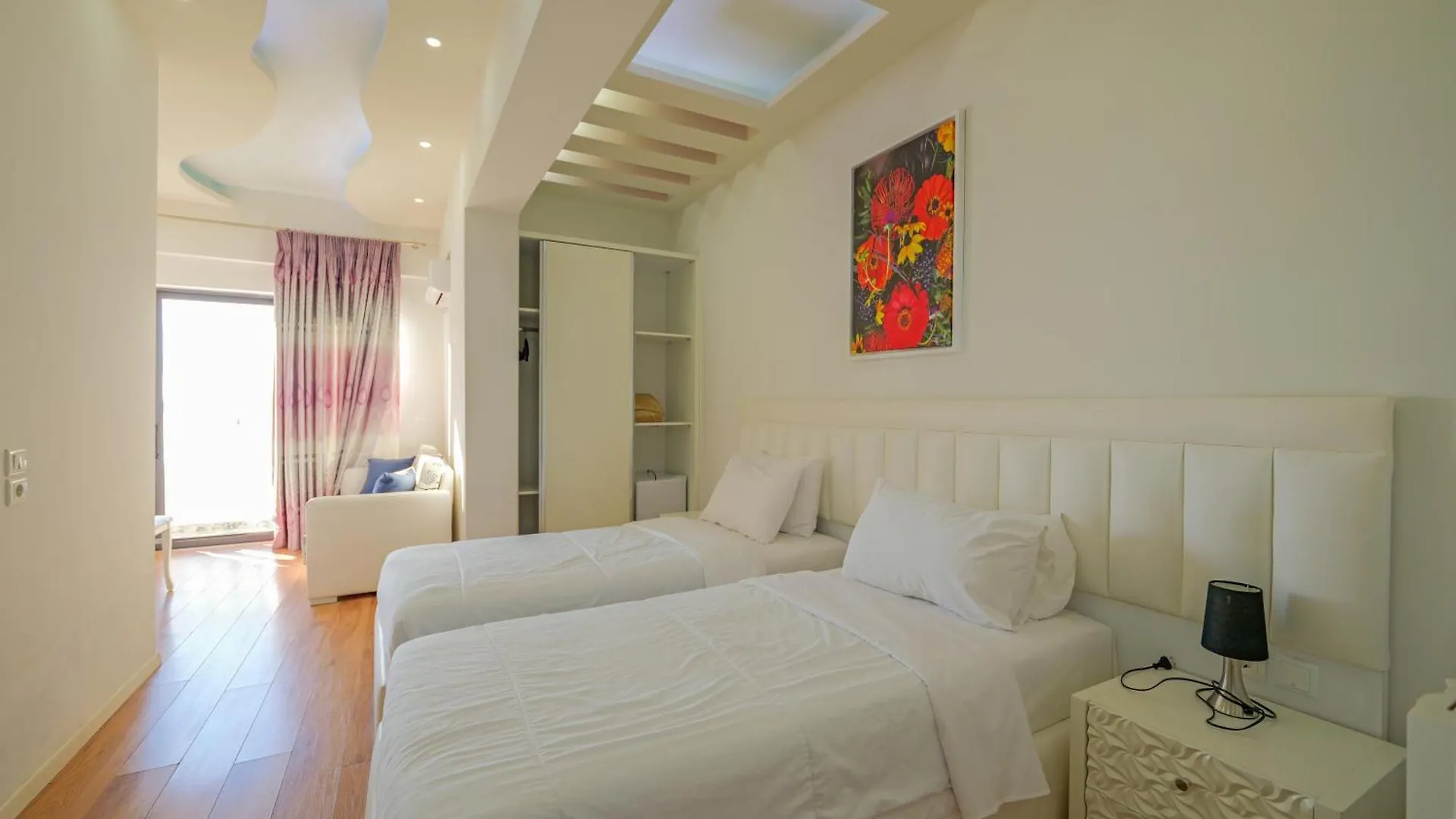 Hotel Iliria Sarande 4*,  Albania