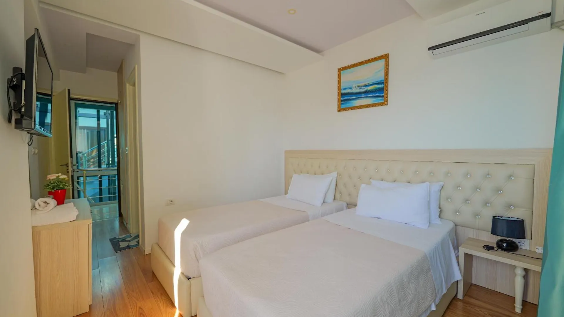 Hotel Iliria Sarande 4*,  Albania